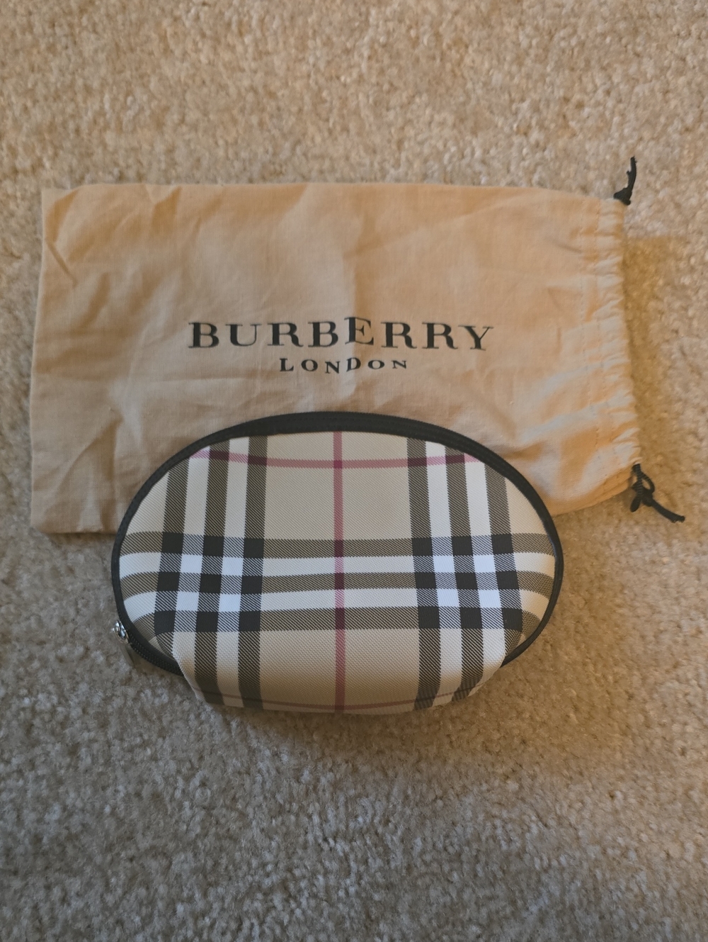 Burberry Plaid Oval Cosmetic Case in Beige and Black